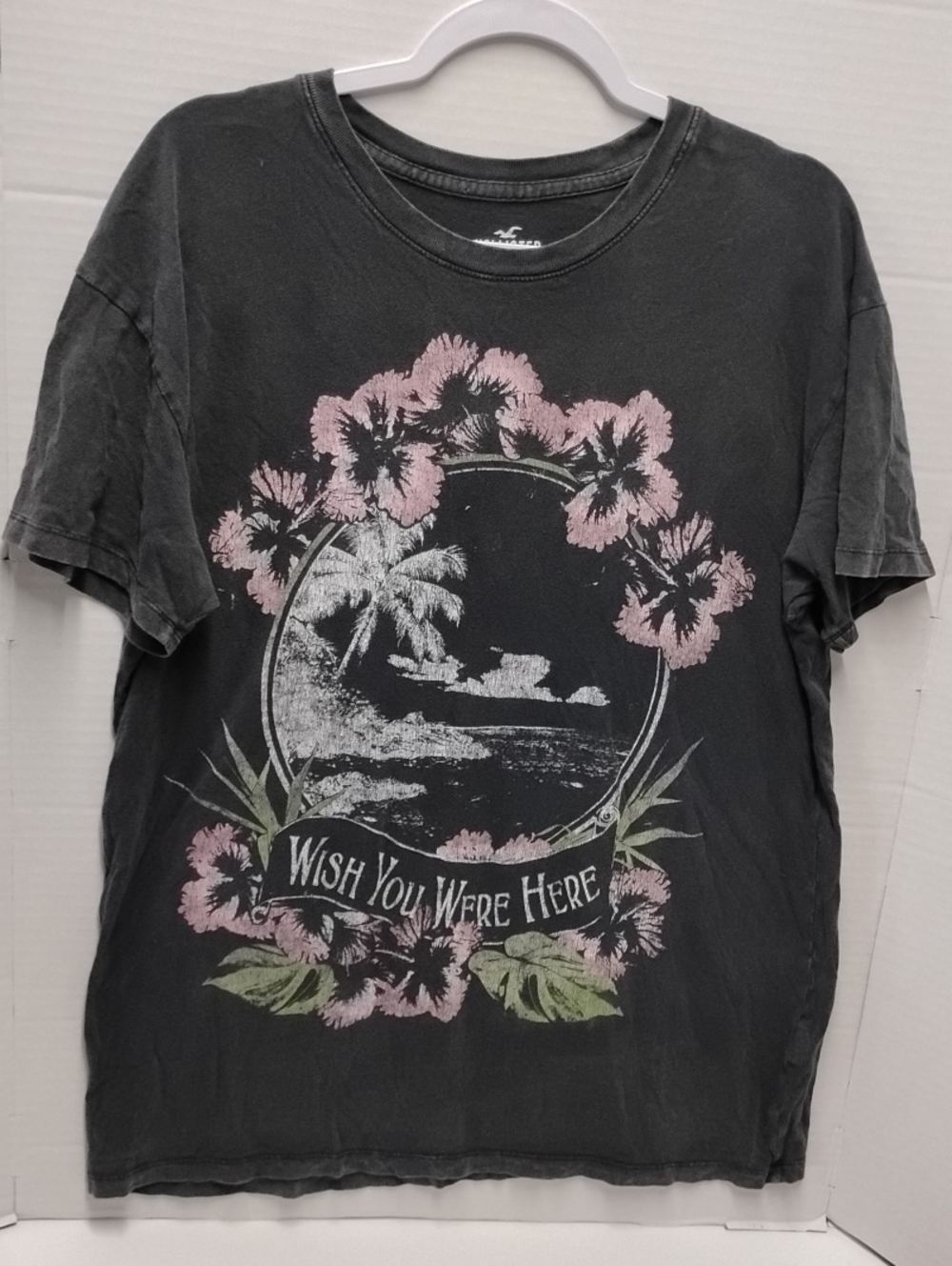 Hollister Hibiscus Wish You Were Here Graphic Tee - Black Pink Floral Medium